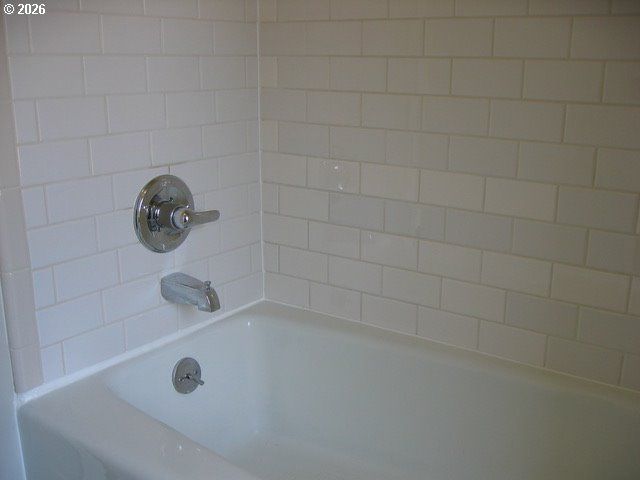542 Ne 80TH Ave, Portland, OR 97213