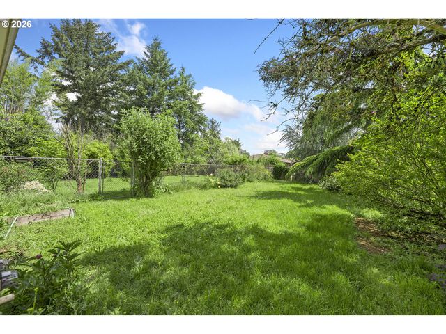 542 Ne 80TH Ave, Portland, OR 97213