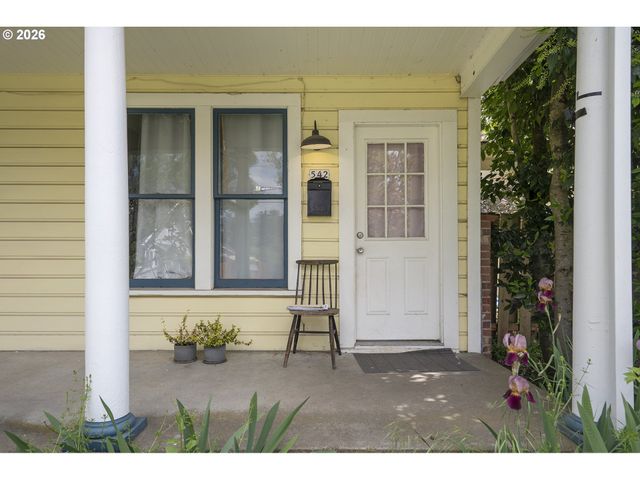 542 Ne 80TH Ave, Portland, OR 97213