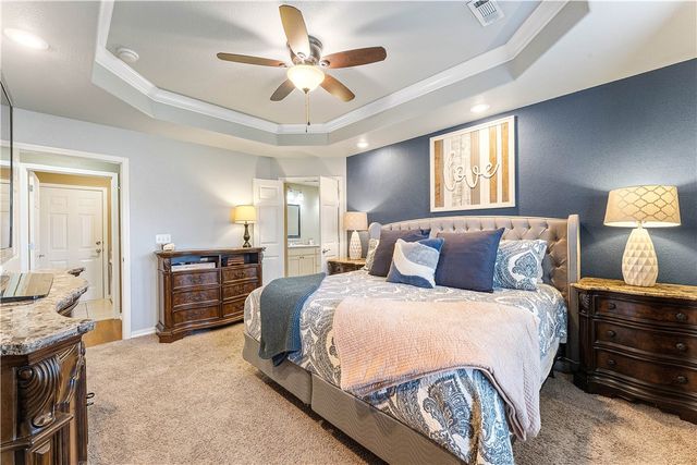 801 SW Castlewood Street, Bentonville, AR 72712