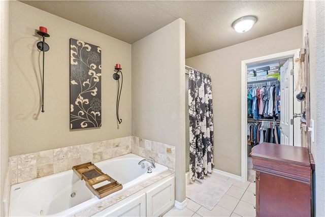 801 SW Castlewood Street, Bentonville, AR 72712