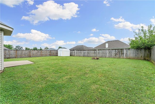 801 SW Castlewood Street, Bentonville, AR 72712