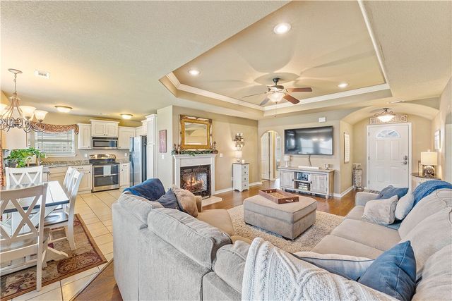 801 SW Castlewood Street, Bentonville, AR 72712