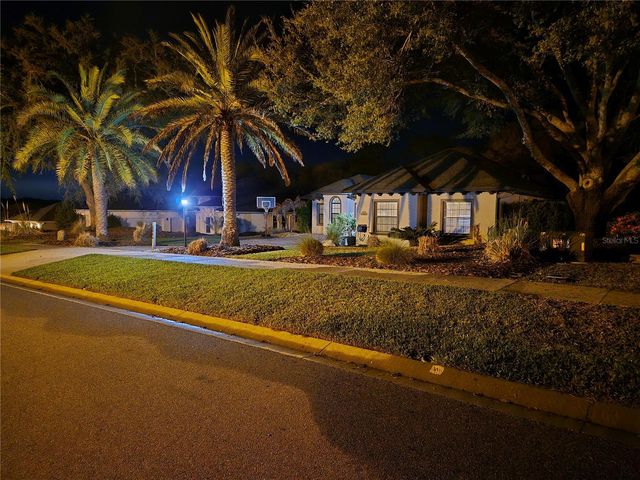 5084 GREENS DRIVE, Lady Lake, FL 32159