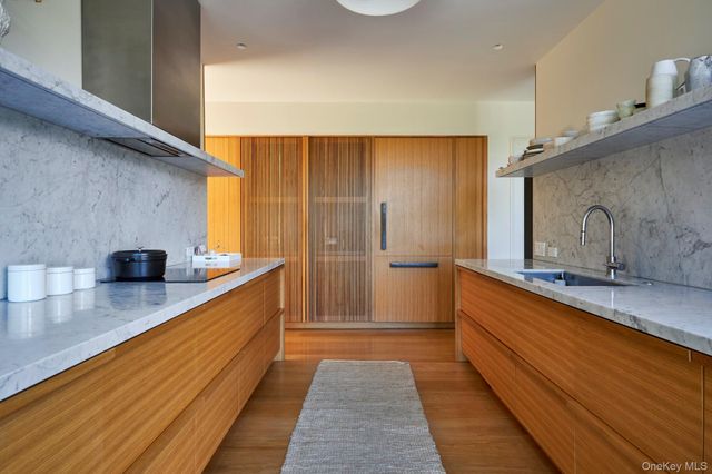 44 Main Street, Germantown, NY 12526