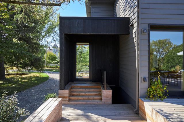 44 Main Street, Germantown, NY 12526