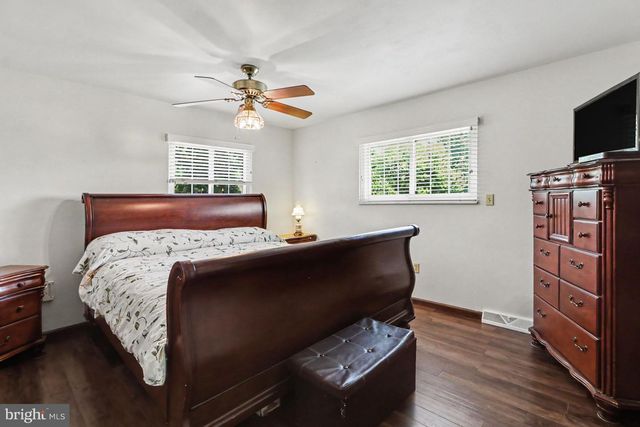 330 COLT DR, Grantville, PA 17028