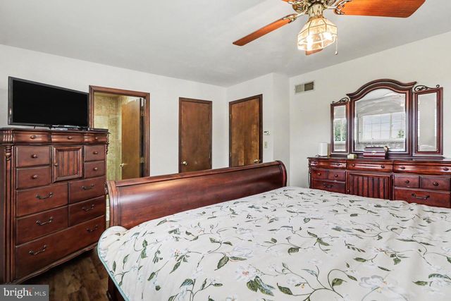 330 COLT DR, Grantville, PA 17028