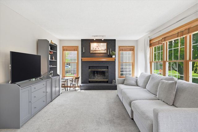 14740 Meadowood Drive, Savage, MN 55378
