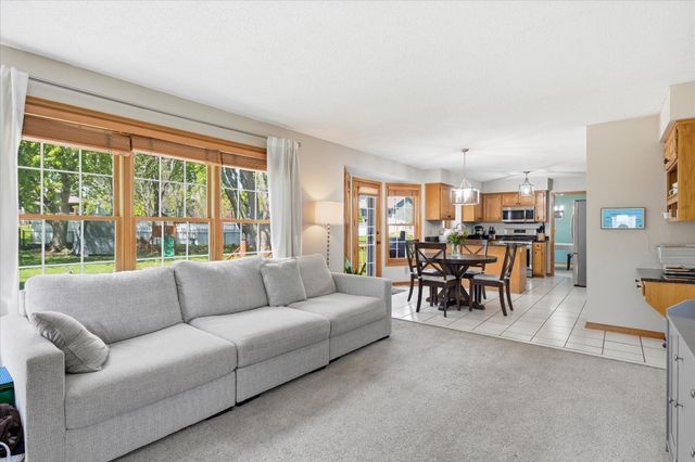 14740 Meadowood Drive, Savage, MN 55378