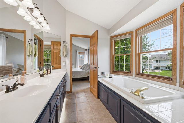 14740 Meadowood Drive, Savage, MN 55378