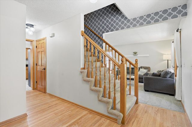 14740 Meadowood Drive, Savage, MN 55378