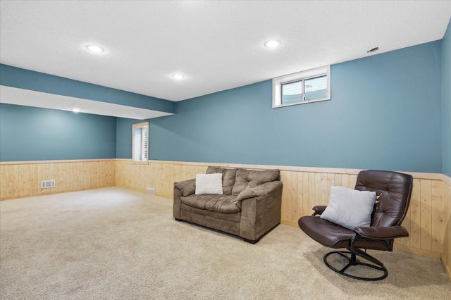 14740 Meadowood Drive, Savage, MN 55378