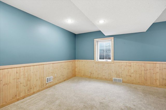 14740 Meadowood Drive, Savage, MN 55378