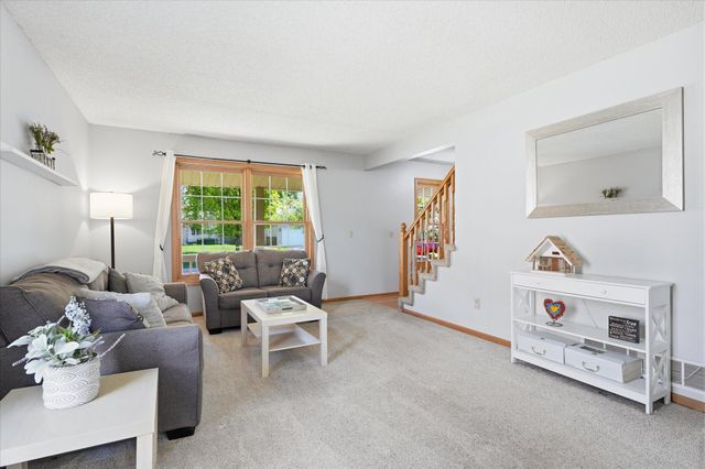 14740 Meadowood Drive, Savage, MN 55378