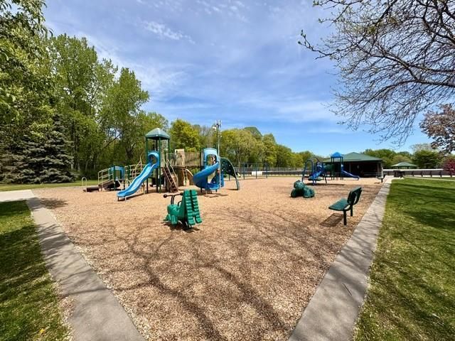 14740 Meadowood Drive, Savage, MN 55378