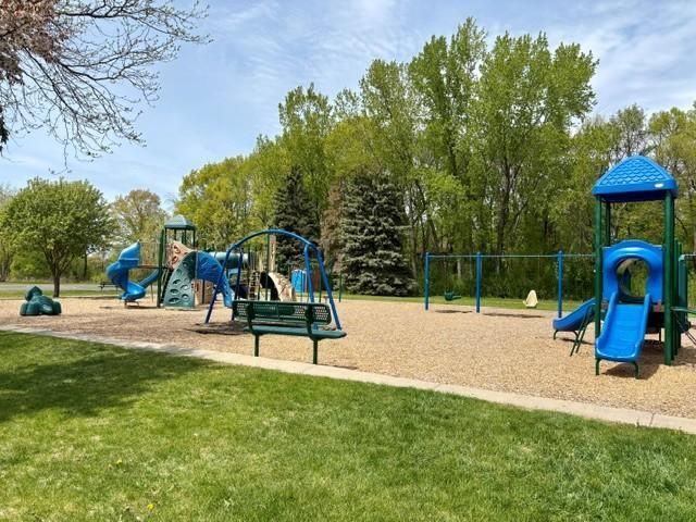 14740 Meadowood Drive, Savage, MN 55378