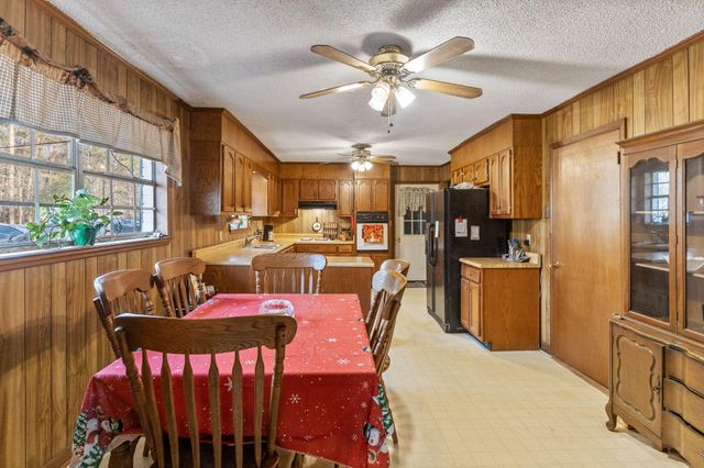 492 Green Shadow Road SE, Cleveland, TN 37323