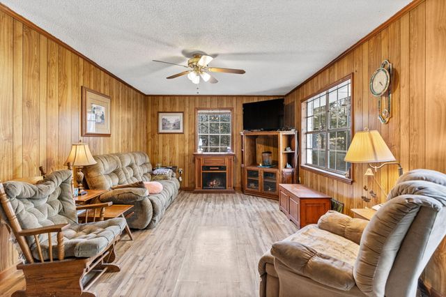 492 Green Shadow Road SE, Cleveland, TN 37323