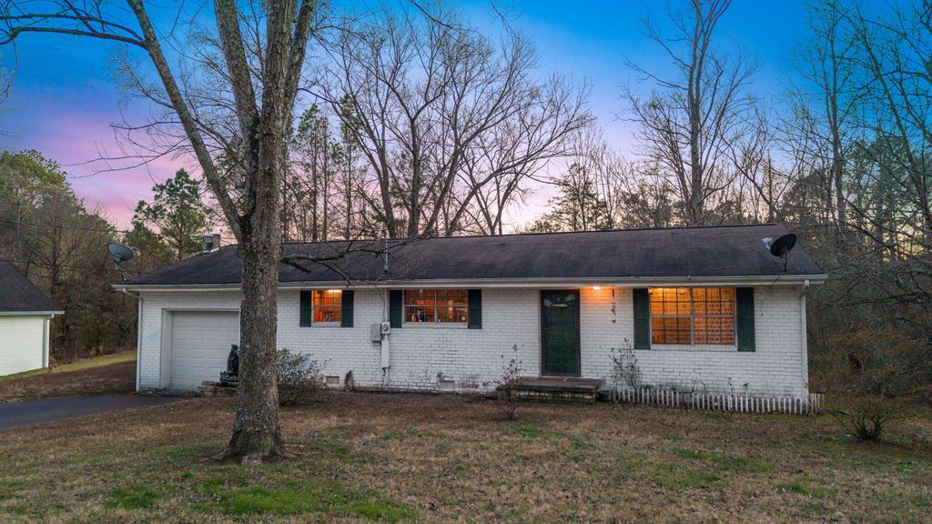 492 Green Shadow Road SE, Cleveland, TN 37323