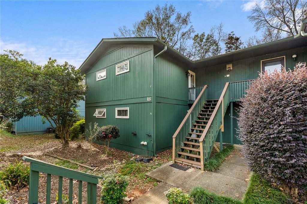 18C Hartwell Villas, Anderson, SC 29626