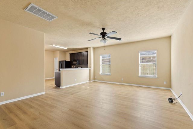 7014 Hazelnut Lane, Baytown, TX 77521