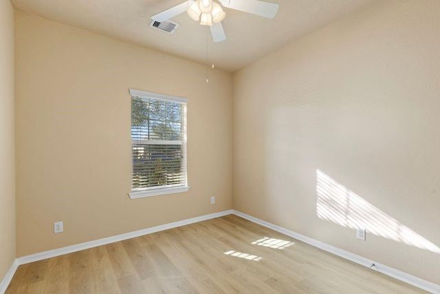 7014 Hazelnut Lane, Baytown, TX 77521