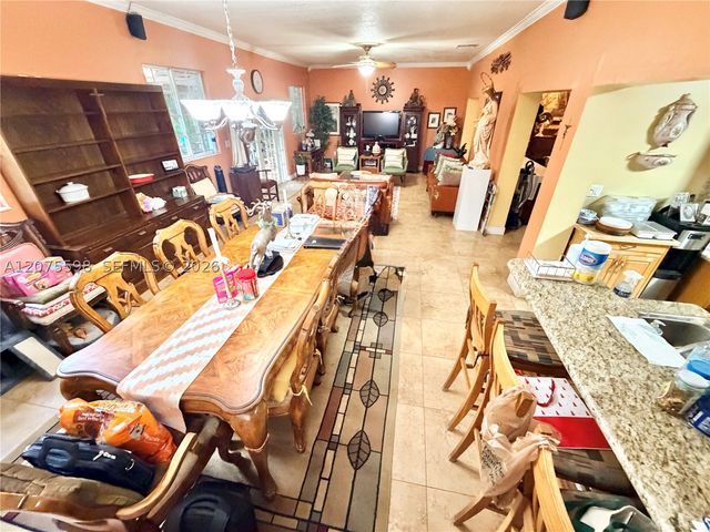 951 NE 115th St, Biscayne Park, FL 33161