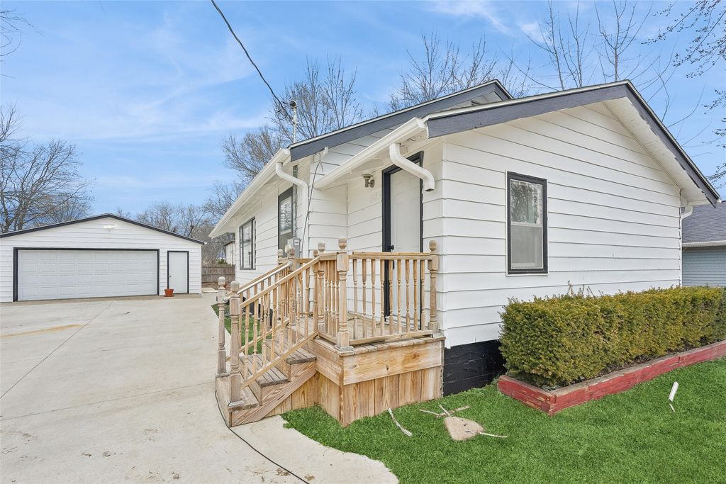603 Lally Street, Des Moines, IA 50315