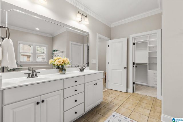 2221 ROSS AVENUE, Hoover, AL 35226