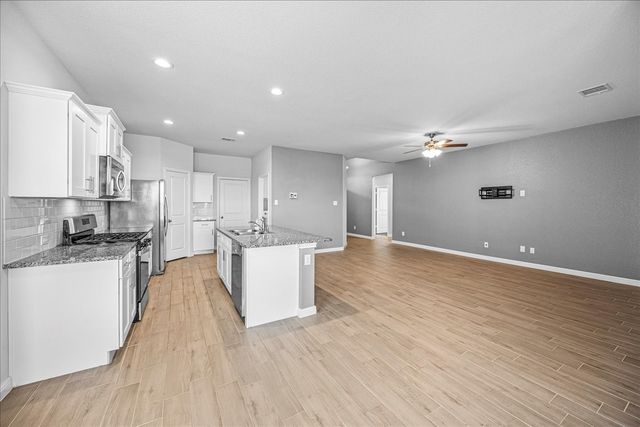 9557 Alderleaf Trail, Fort Worth, TX 76036