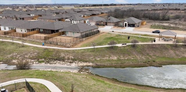 9557 Alderleaf Trail, Fort Worth, TX 76036