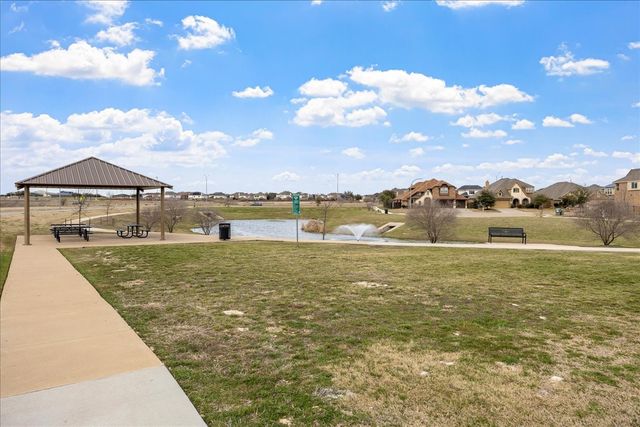9557 Alderleaf Trail, Fort Worth, TX 76036
