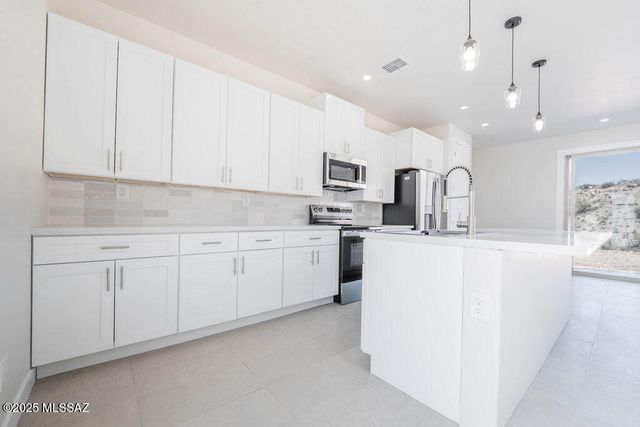 278 Circulo Cerro, Rio Rico, AZ 85648