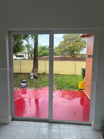 7612 Plantation Blvd, Miramar, FL 33023