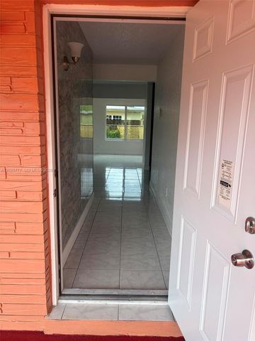 7612 Plantation Blvd, Miramar, FL 33023