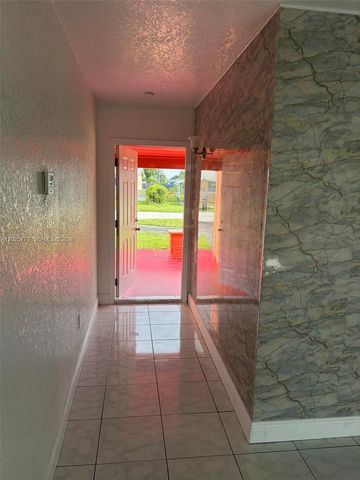 7612 Plantation Blvd, Miramar, FL 33023