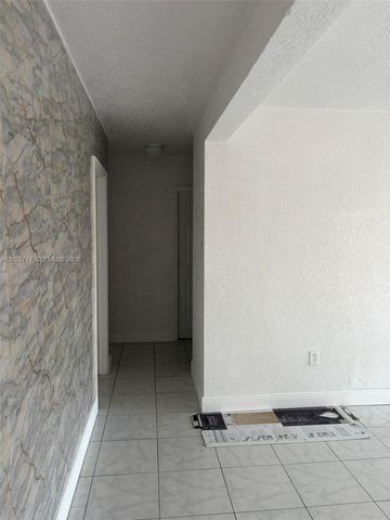 7612 Plantation Blvd, Miramar, FL 33023