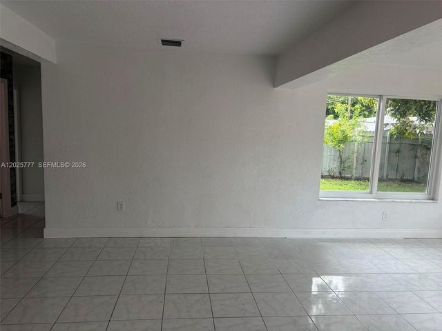 7612 Plantation Blvd, Miramar, FL 33023