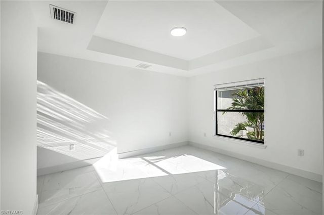 3614 4th ST SW, Lehigh Acres, FL 33976