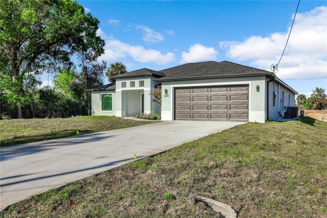 3614 4th ST SW, Lehigh Acres, FL 33976