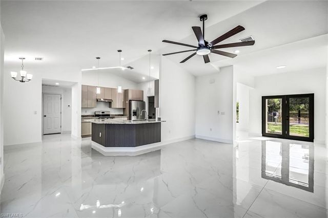 3614 4th ST SW, Lehigh Acres, FL 33976