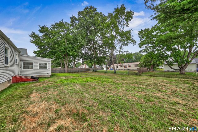 10 Post Road, Enfield, CT 06082