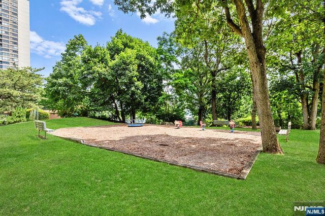 1 Horizon G2, Fort Lee, NJ 07024