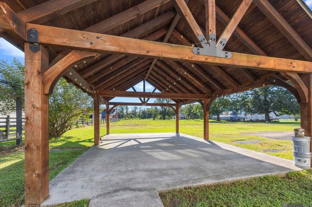 38240 Bantam Tracks Rd, Gonzales, LA 70737