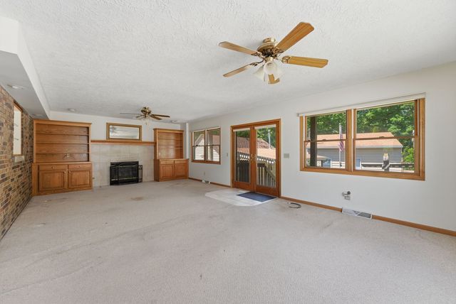 2031 12th Street, East Moline, IL 61244