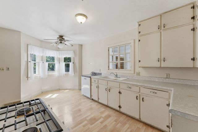 2031 12th Street, East Moline, IL 61244