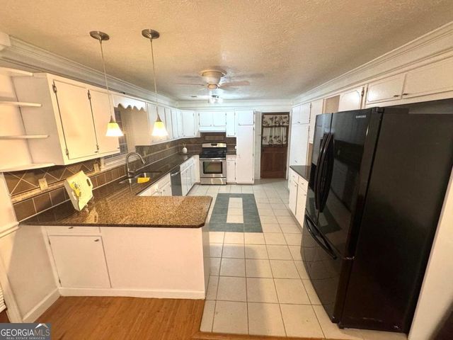 2554 Brocklin Drive, Grayson, GA 30017