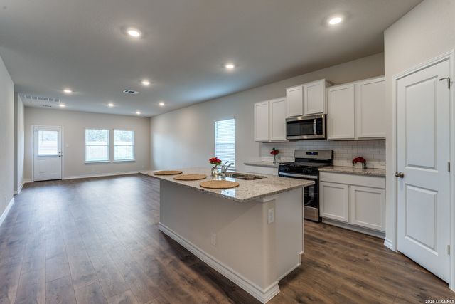 5015 Gully Way, San Antonio, TX 78266