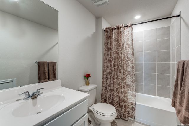 5015 Gully Way, San Antonio, TX 78266